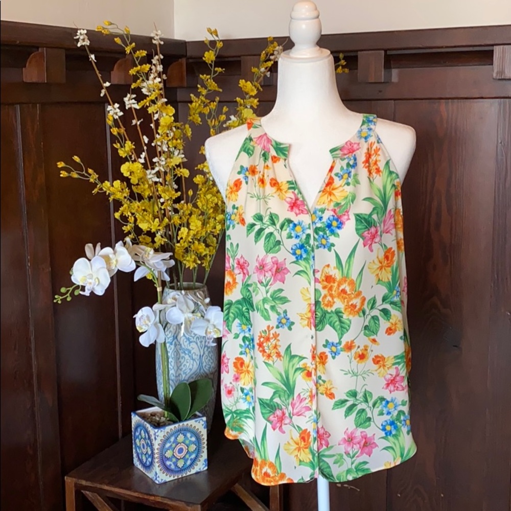 Rose & Olive floral top